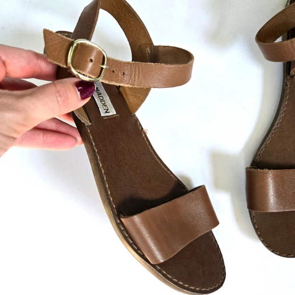 Steve Madden Brown Sandals - Picture 2 of 7